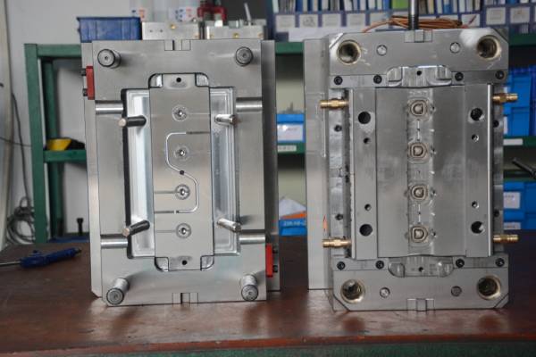 注塑模具加工 注塑模具加工