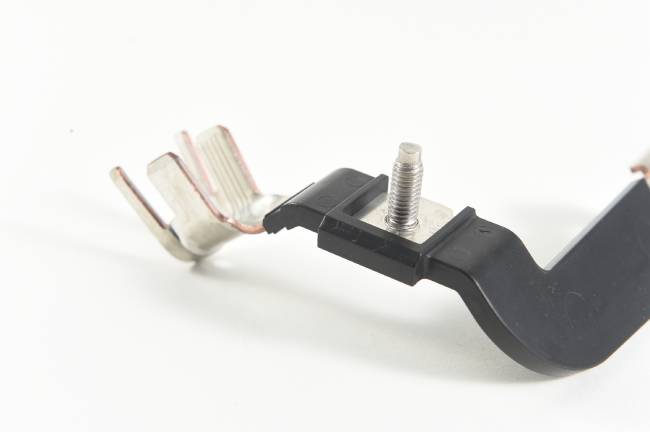 銘洋宇通金屬嵌件成型加工 銘洋宇通金屬嵌件成型加工