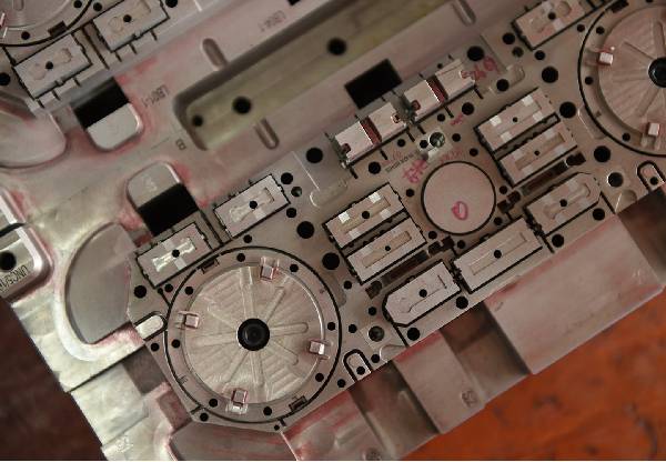 深圳精密模具 深圳精密模具